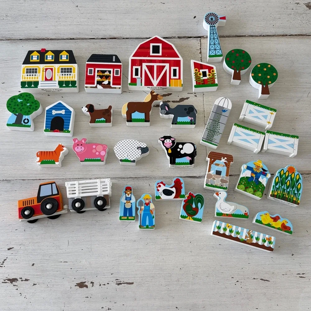 Melissa & Doug Wood Block Farm & Tractor Play Set - Imaginative Play - 32 Pieces